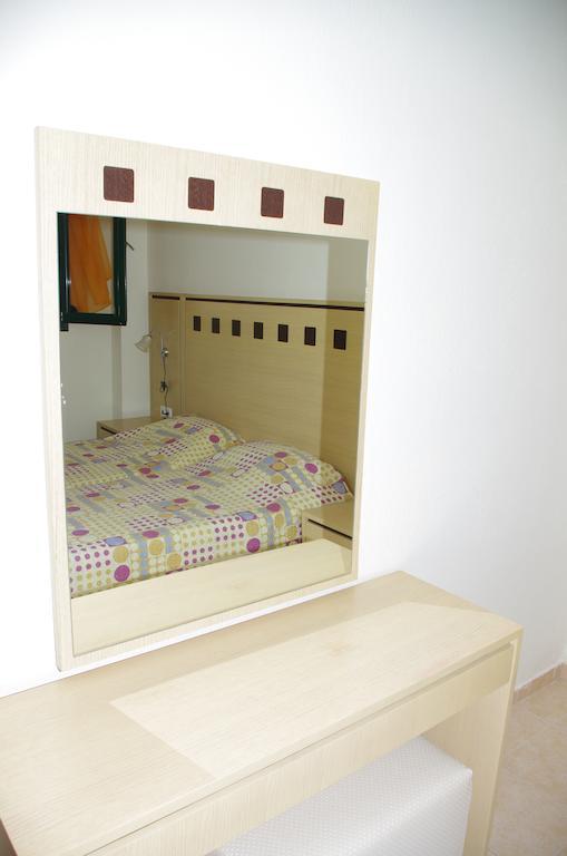 Elena Apartments Аспровалта Екстериор снимка